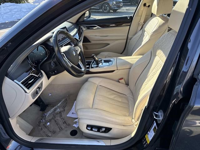 Used 2019 BMW 740i xDrive w/ Executive Package image 14