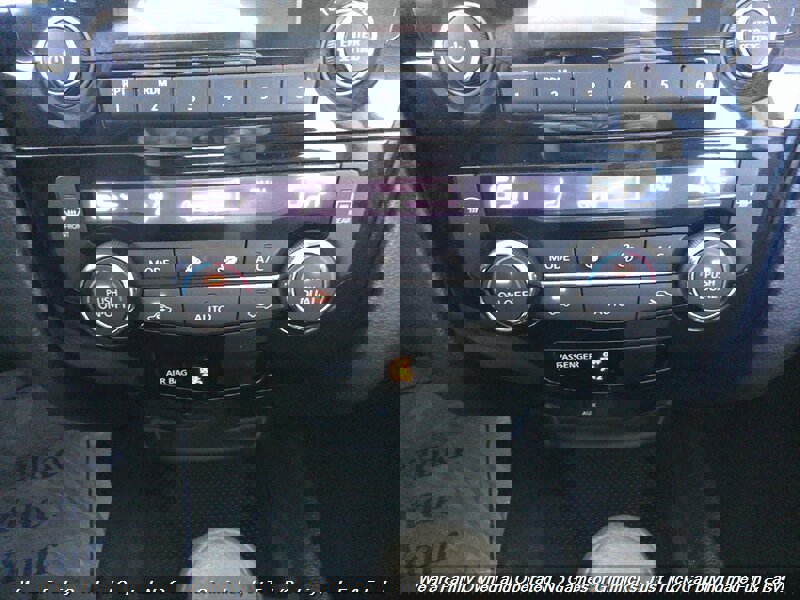 Used 2015 Nissan Rogue SV image 38