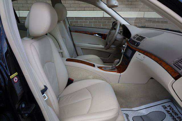 Used 2006 Mercedes-Benz E 350 4MATIC Sedan image 27
