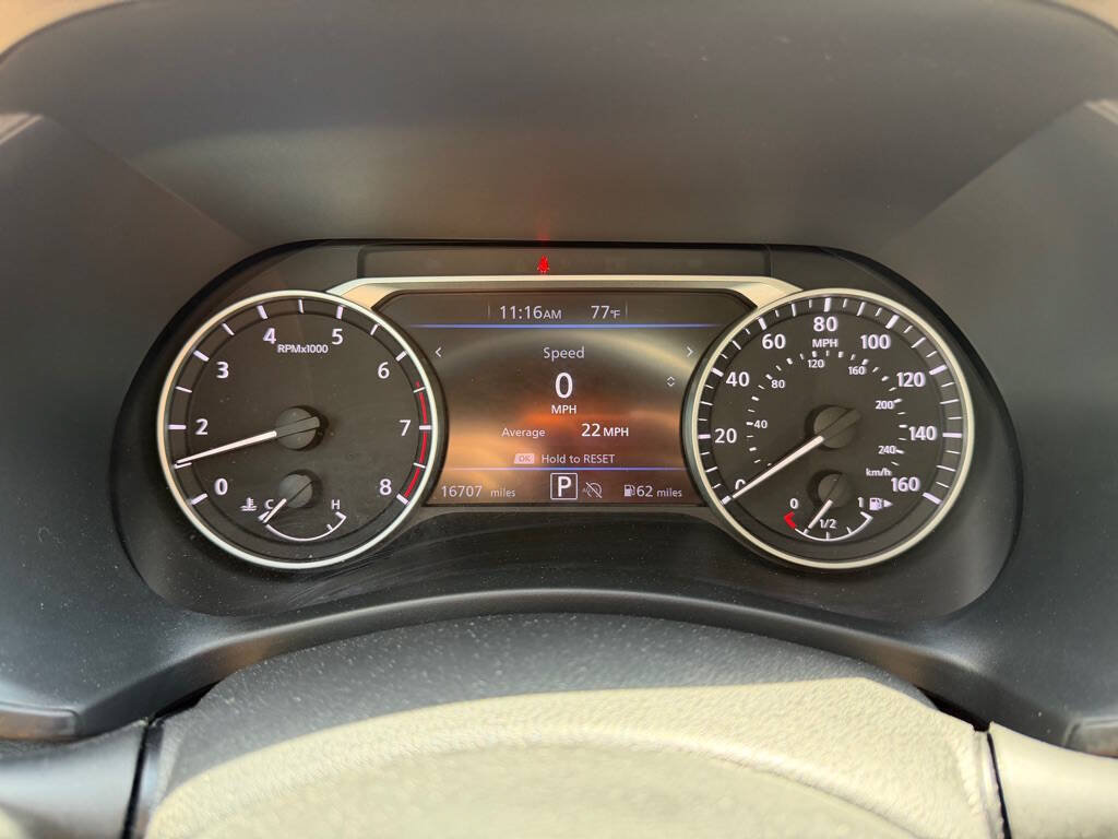 Used 2025 Nissan Sentra SV w/ SV Premium Package FWD image 13