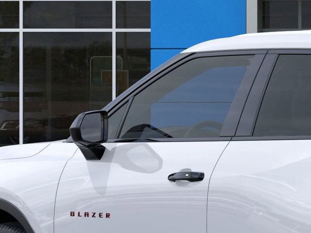 New 2025 Chevrolet Blazer LT w/ Redline Edition AWD/4WD image 14