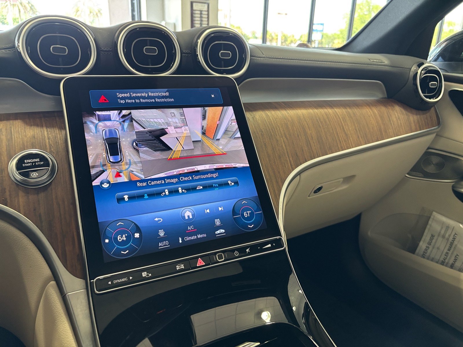 Used 2024 Mercedes-Benz GLC 300 image 37