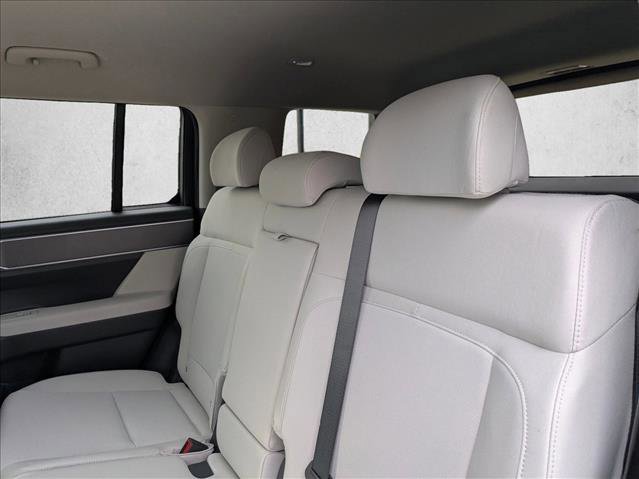 New 2026 Hyundai Santa Fe SE FWD image 19