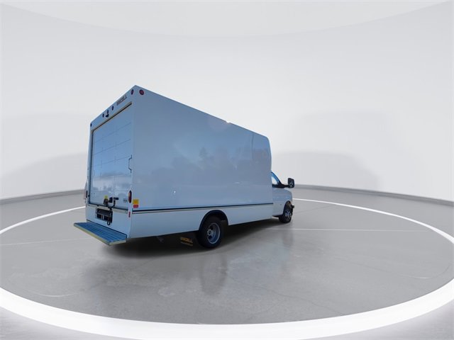 New 2025 GMC Savana 3500 Extended w/ Power Convenience Package image 8