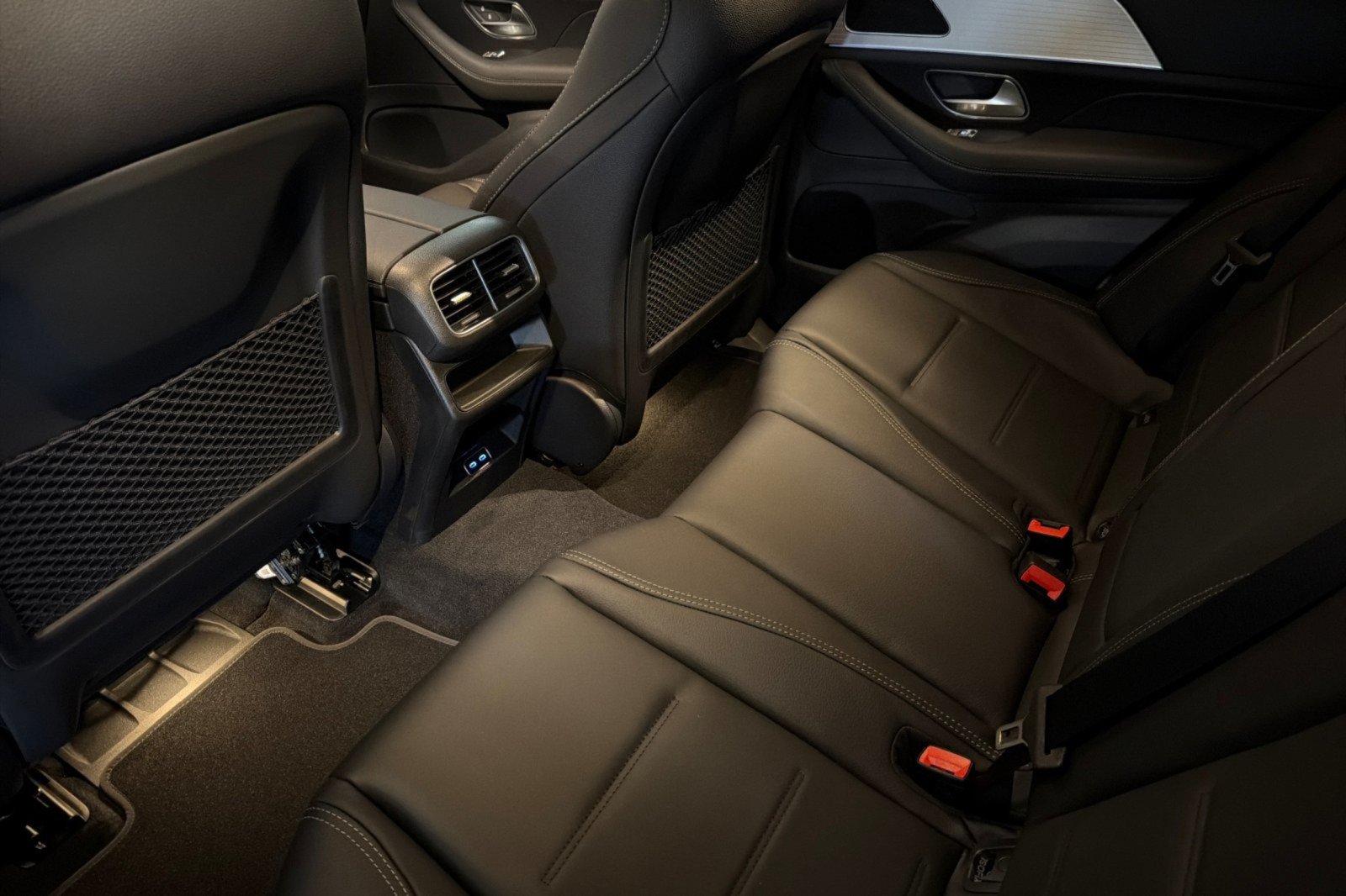 New 2027 Mercedes-Benz GLE 450 4MATIC Coupe image 11