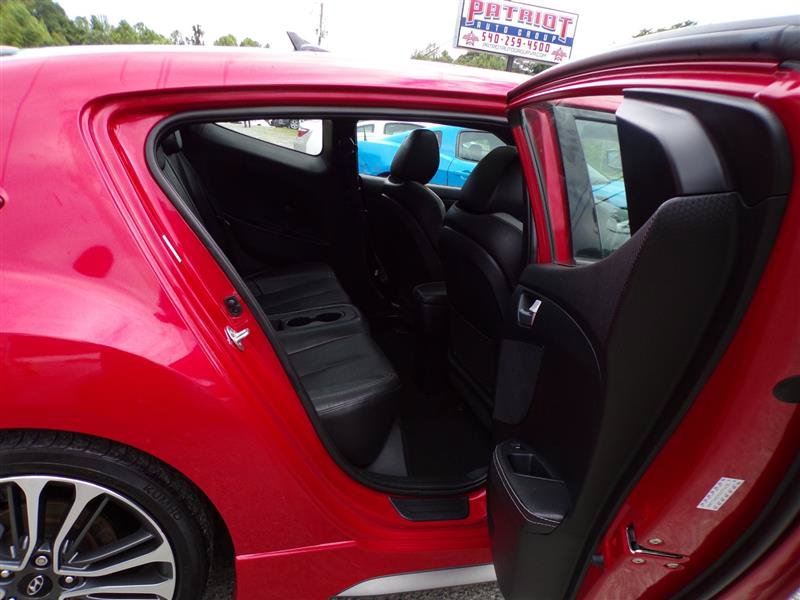 Used 2016 Hyundai Veloster Turbo w/ Option Group 04 FWD image 22