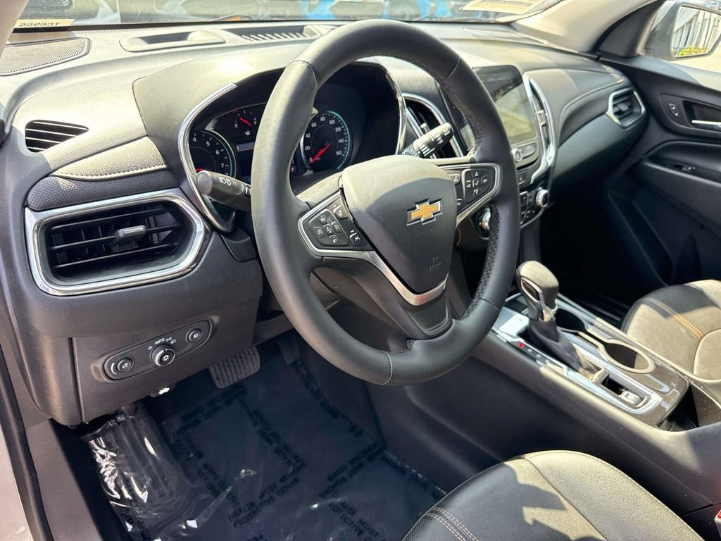Used 2023 Chevrolet Equinox Premier FWD image 25