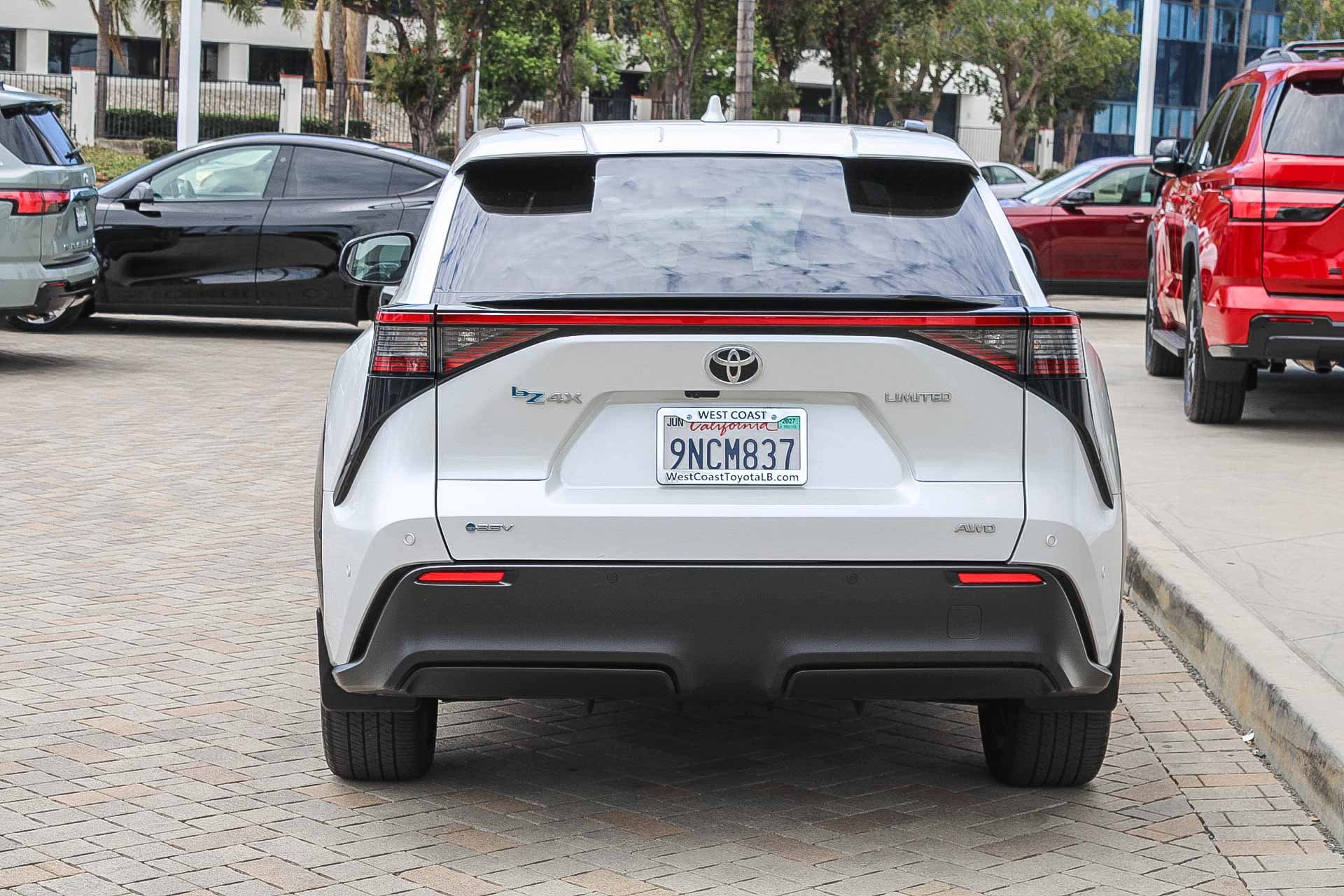 Certified 2024 Toyota bZ4X AWD w/ Weather Package image 8