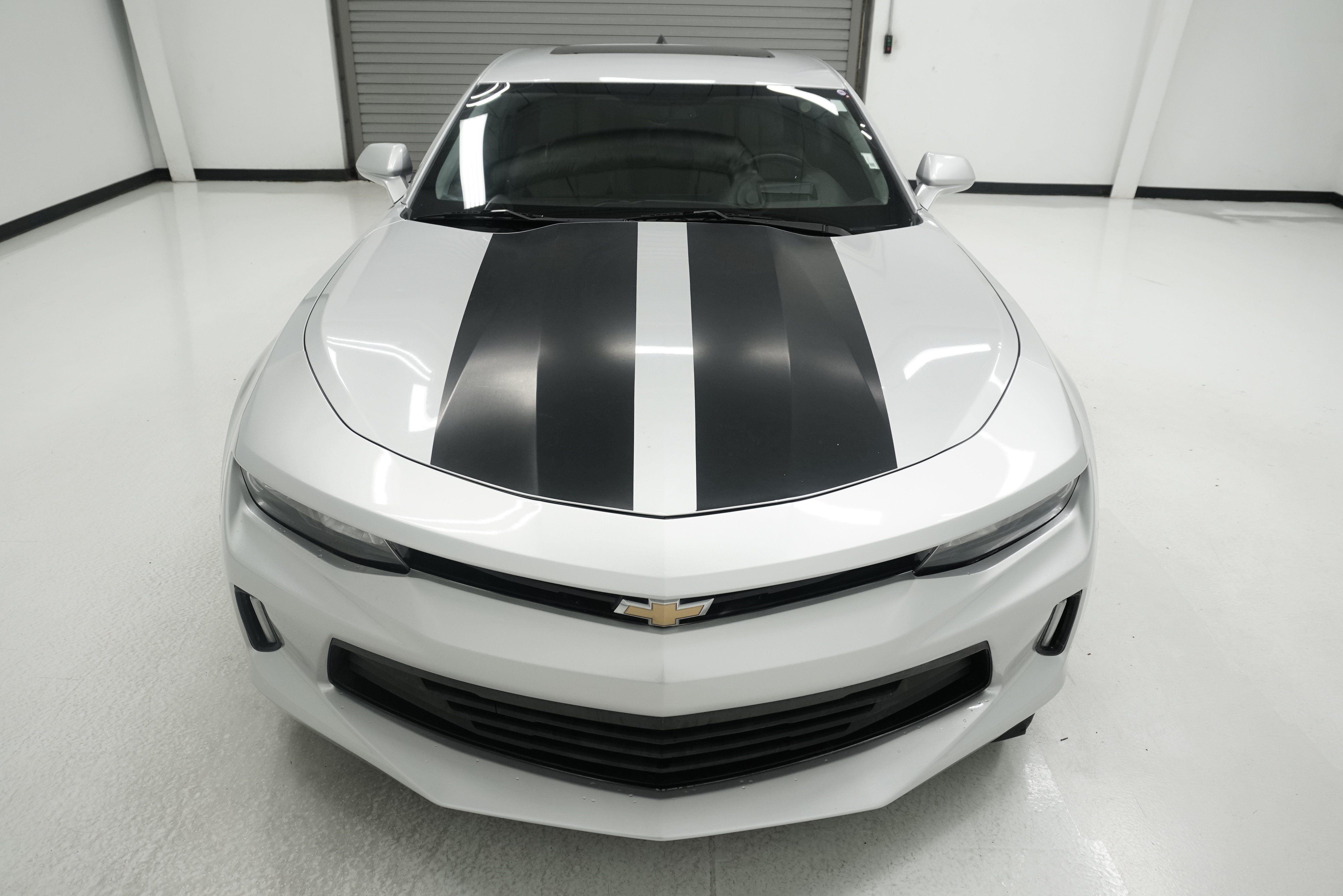 Used 2016 Chevrolet Camaro LT RWD image 2