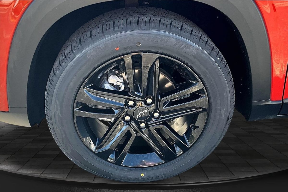 Used 2024 Chevrolet Trax ACTIV w/ Driver Confidence Package FWD image 36
