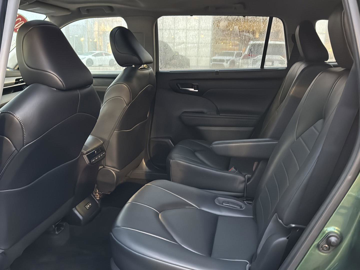 Certified 2023 Toyota Highlander XLE image 9