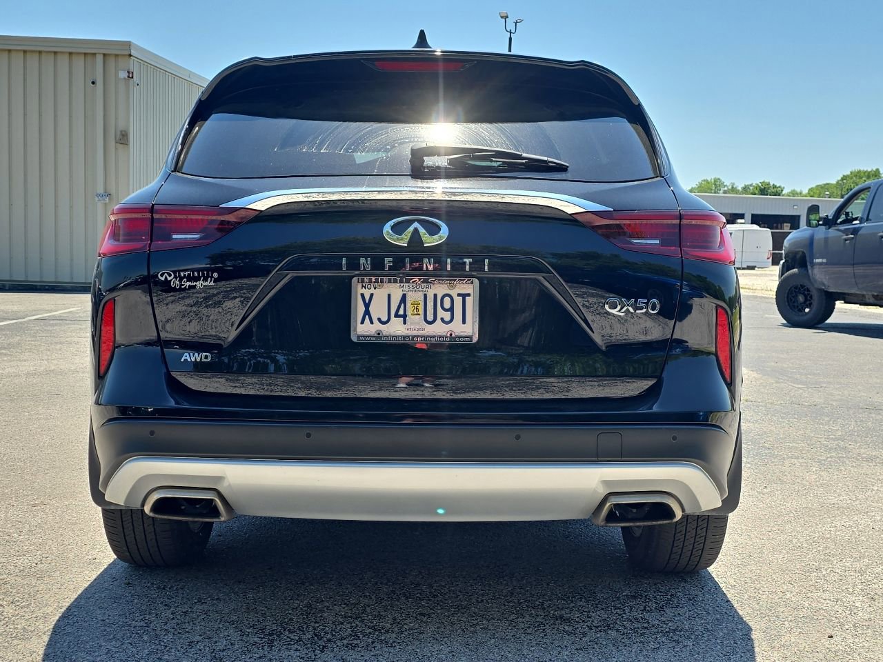 Certified 2024 INFINITI QX50 Luxe w/ Accent Package AWD/4WD image 5