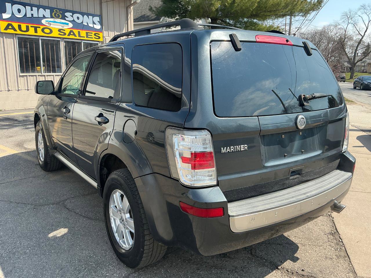 Used 2010 Mercury Mariner 2WD image 5