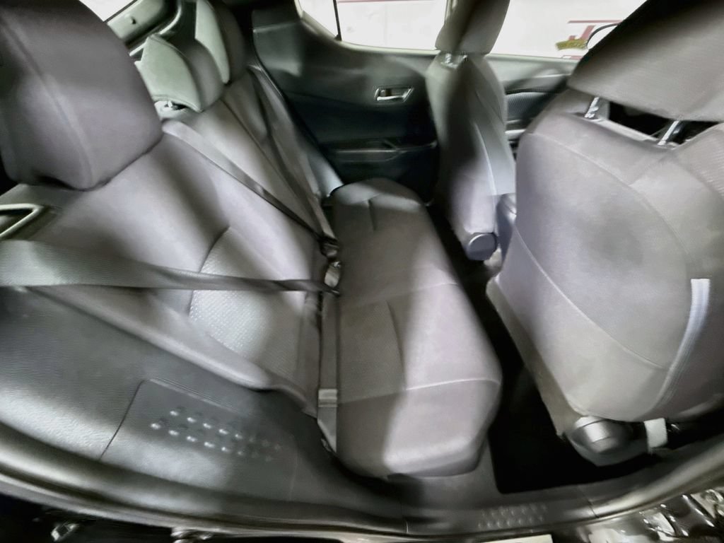 Certified 2018 Toyota C-HR XLE FWD image 28