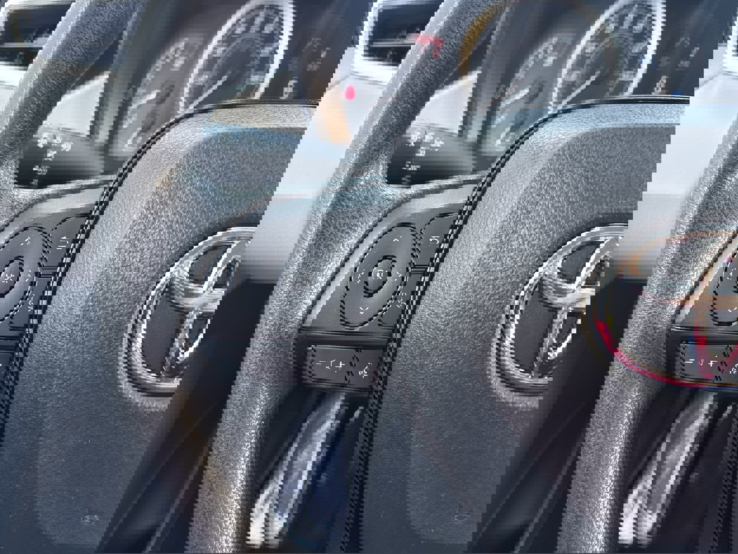 Used 2022 Toyota Corolla LE image 16