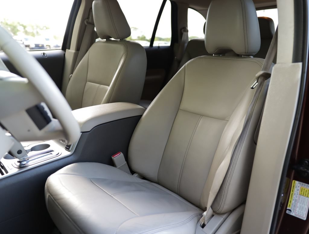Used 2009 Ford Edge Limited FWD image 17