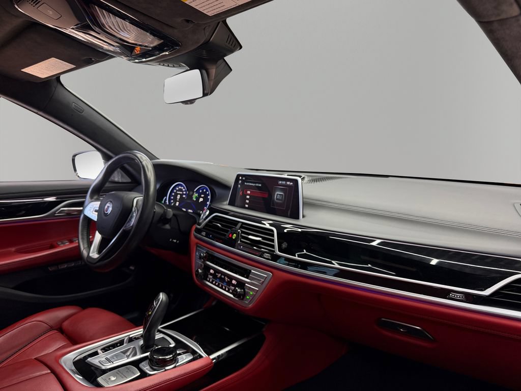 Used 2018 BMW ALPINA B7 xDrive w/ Luxury Rear Seating Package AWD/4WD image 16