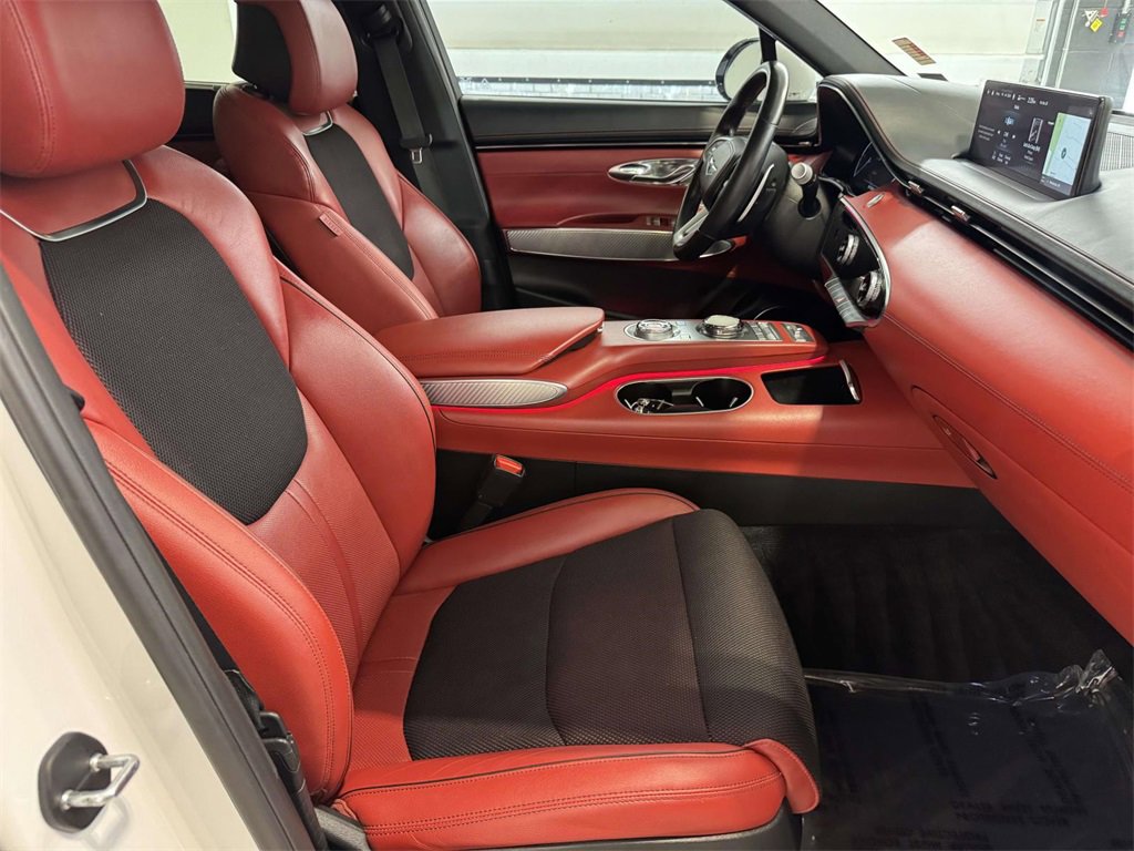 Used 2023 Genesis GV70 2.5T w/ Sport Prestige Package image 12