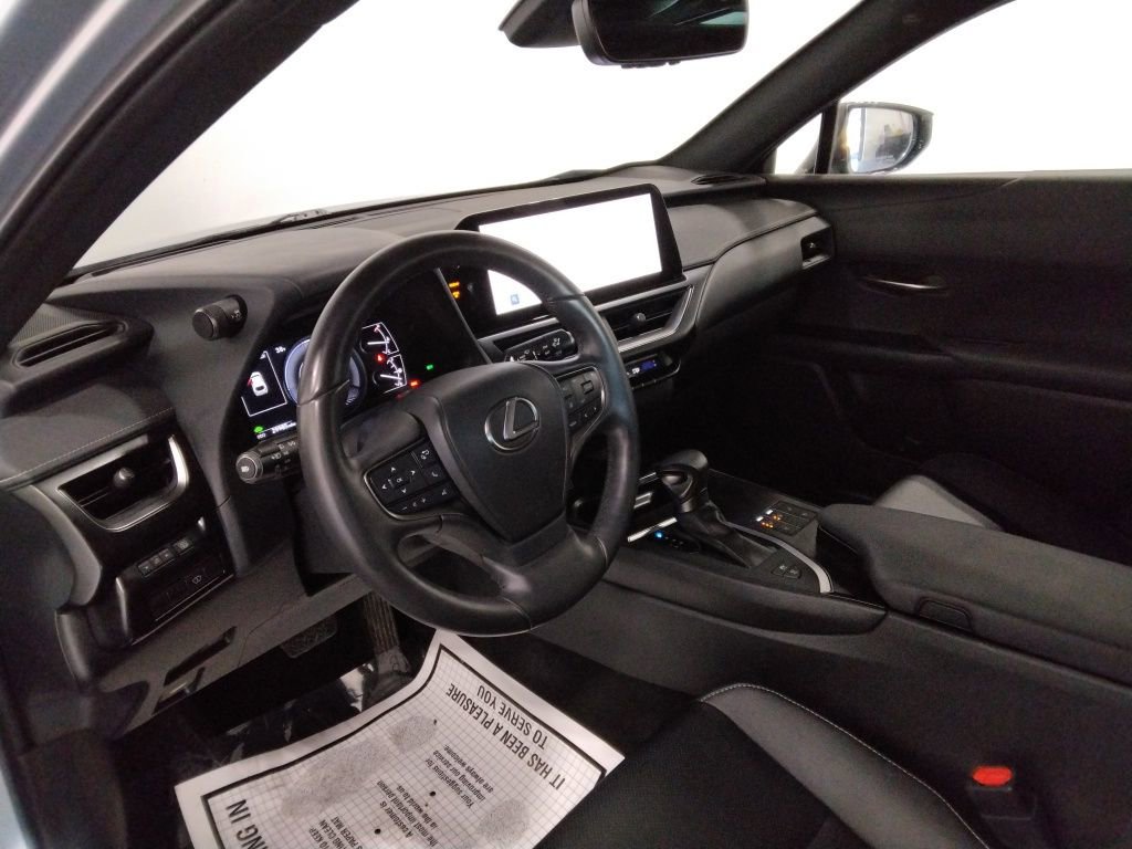 Used 2023 Lexus UX 250h AWD w/ Accessory Package (Z2) image 29