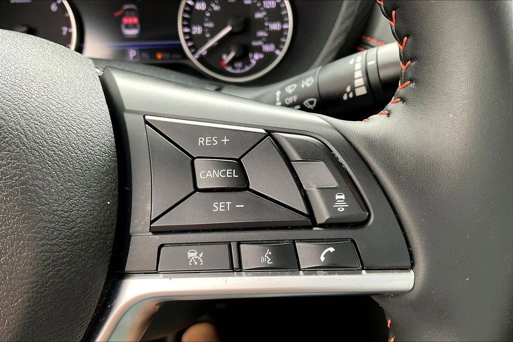 Used 2025 Nissan Sentra SR image 21