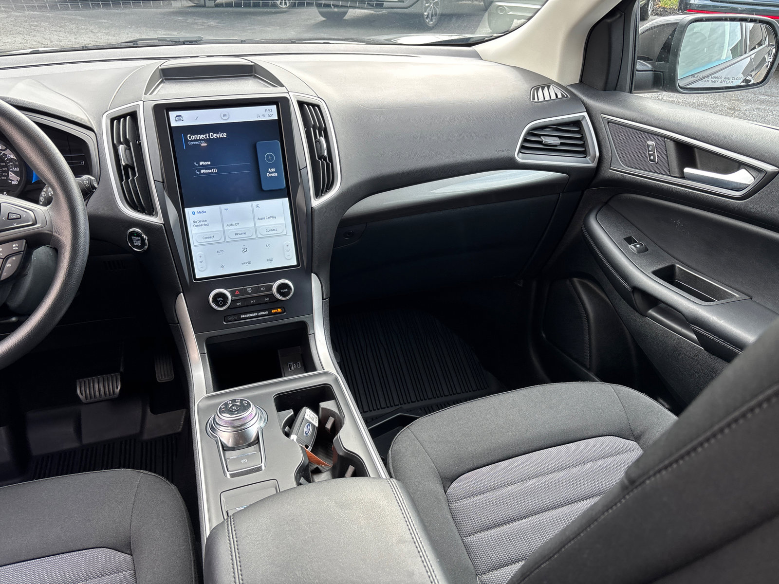 Used 2023 Ford Edge SE w/ Black Appearance Package image 31