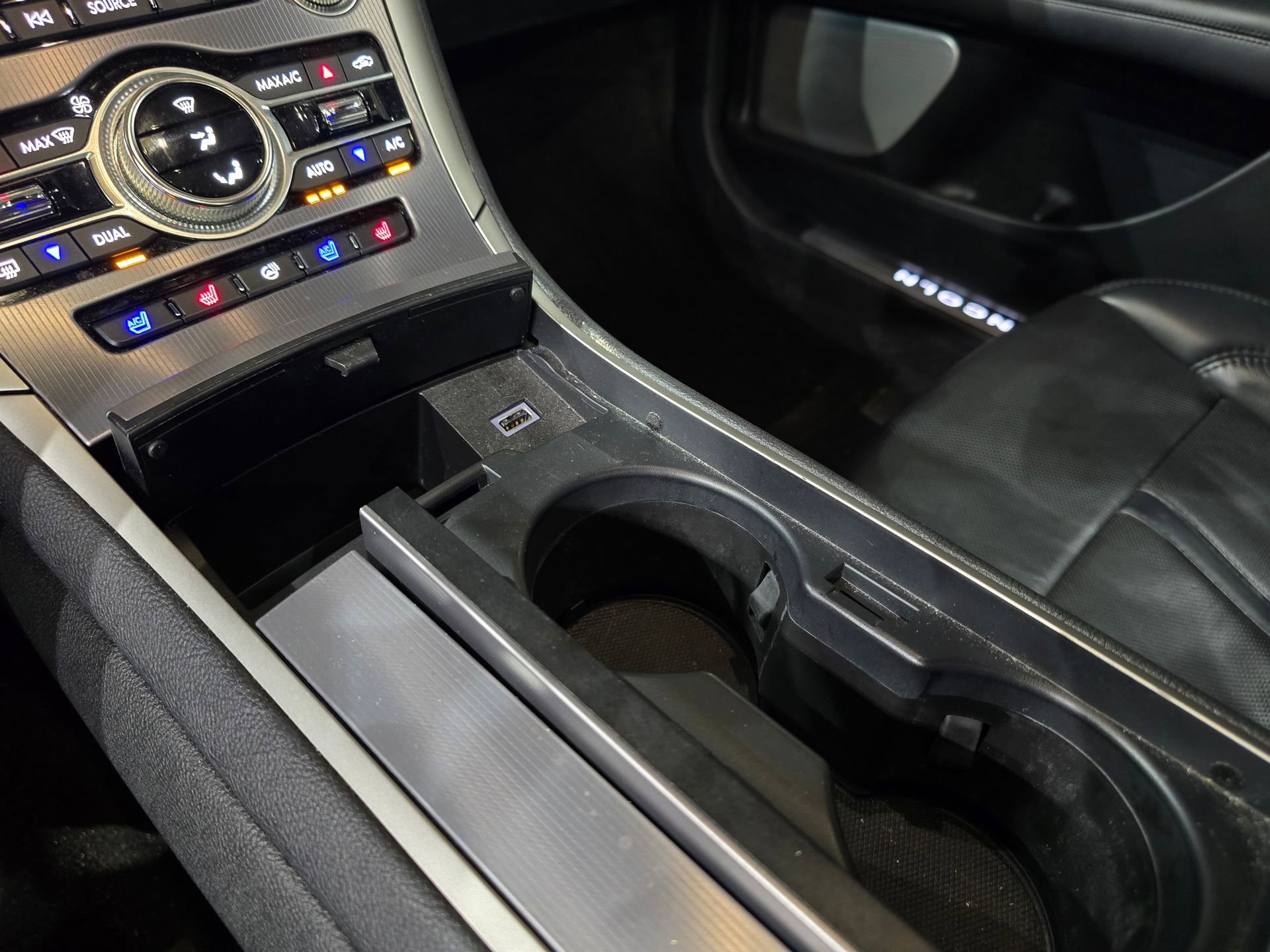 Used 2020 Lincoln MKZ Reserve w/ Luxury Package image 39