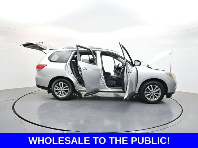 Used 2014 Nissan Pathfinder SV FWD image 50