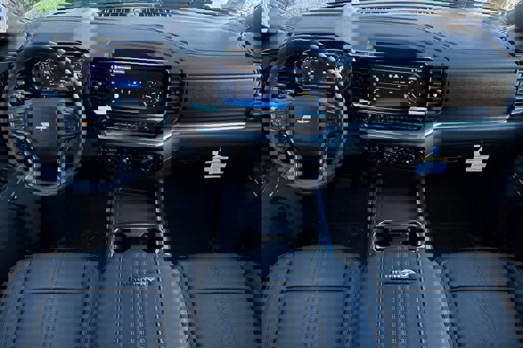 New 2026 Chevrolet Silverado 3500 High Country w/ High Country Premium Package image 13