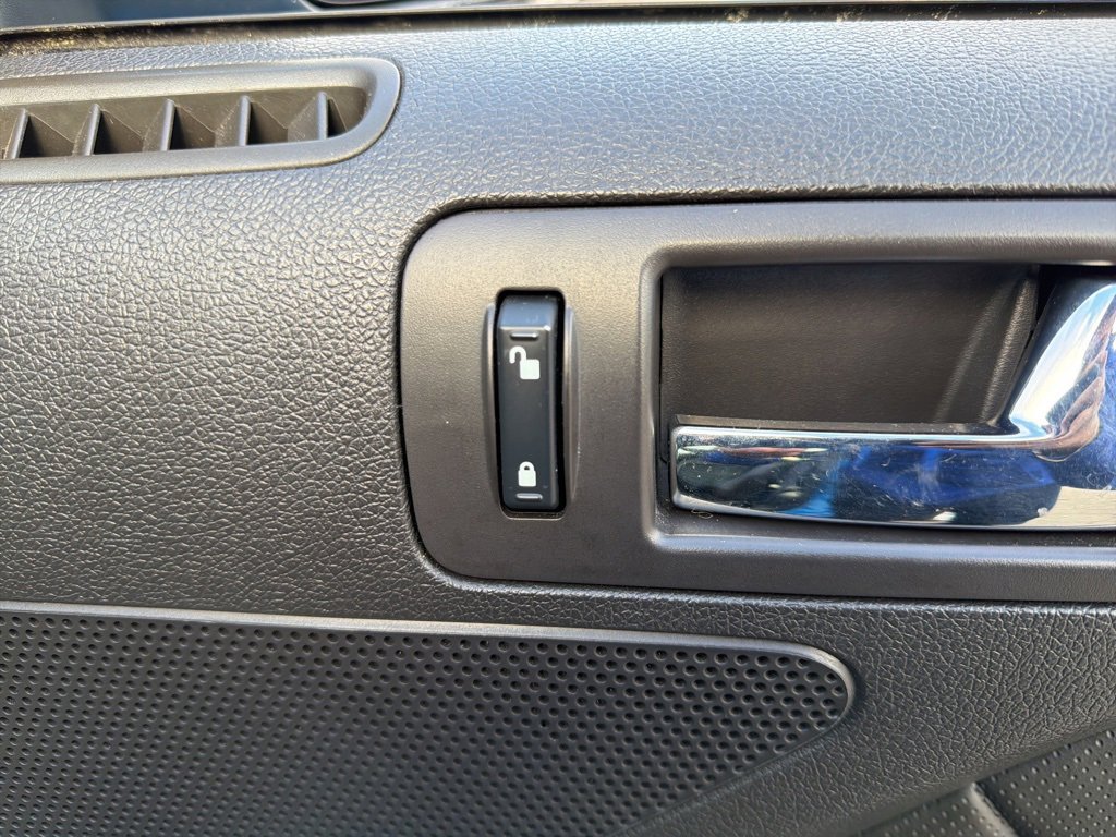 Used 2010 Ford Mustang Premium image 14