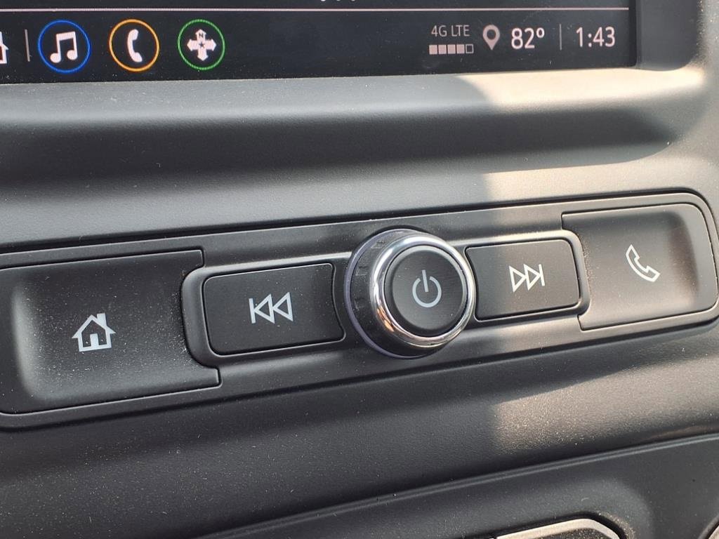 Used 2024 Chevrolet Silverado 2500 Custom w/ Custom Value Package image 13