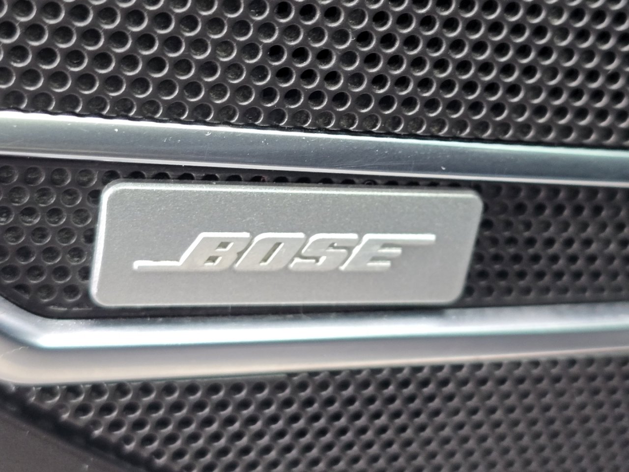 Used 2021 Buick Envision Essence w/ Technology Package I image 10