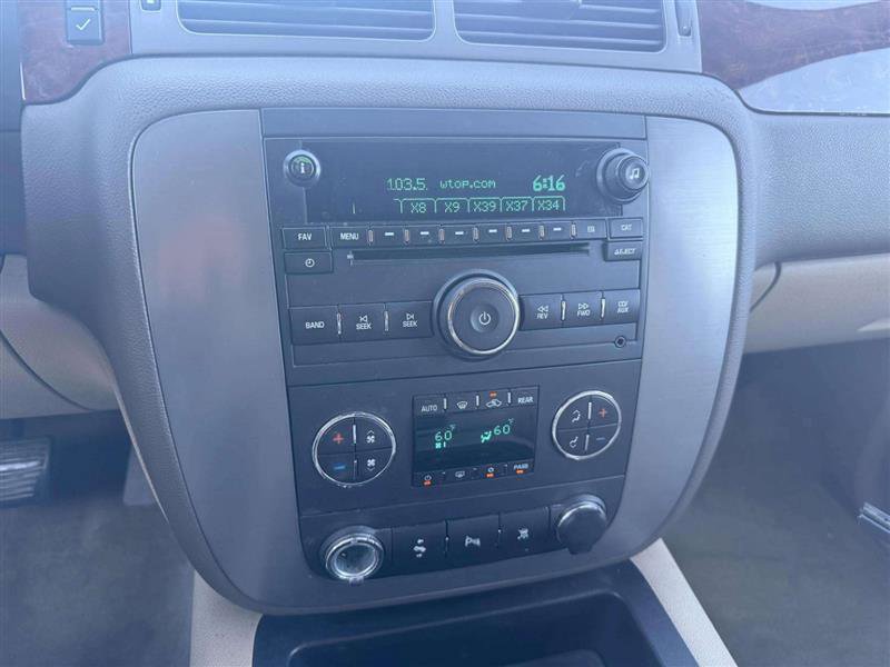 Used 2011 GMC Yukon SLT w/ SLT-2 Equipment Package image 31