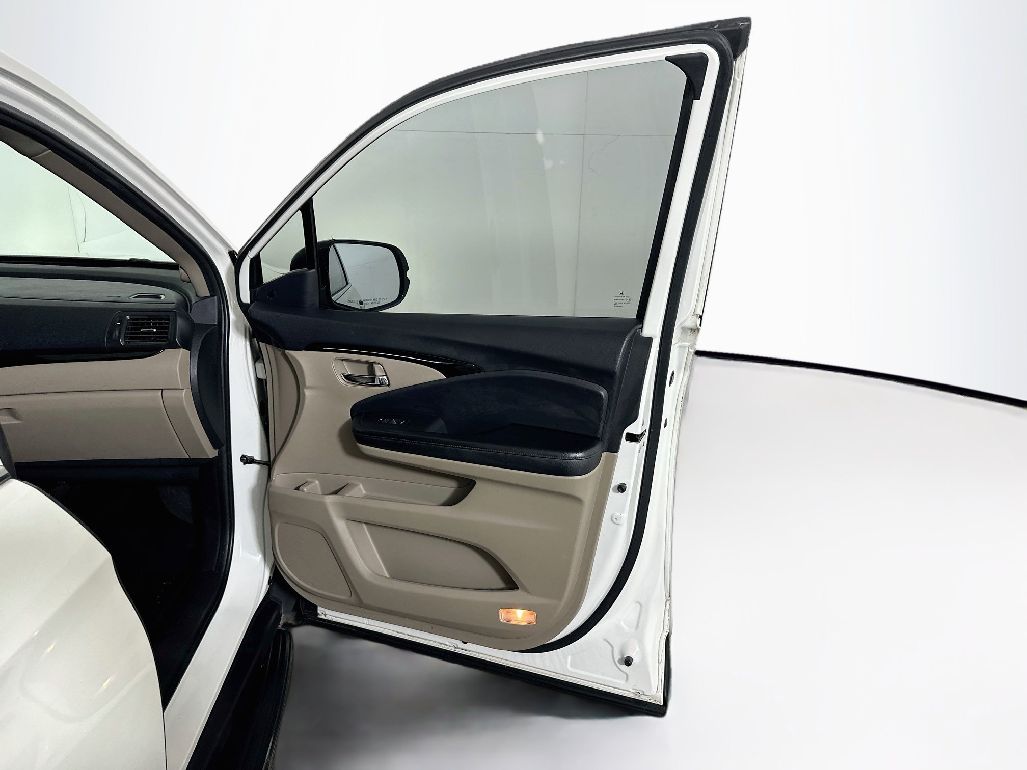 Used 2019 Honda Pilot Touring image 31
