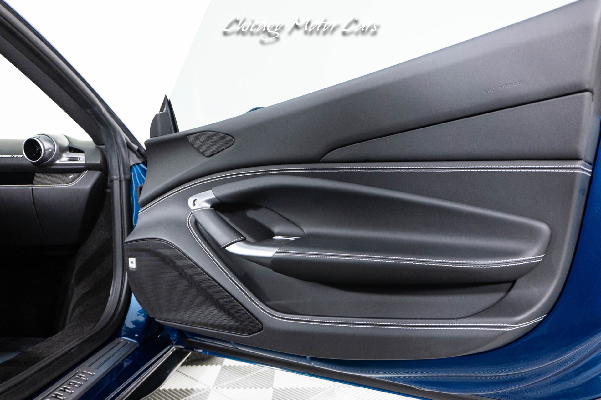 Used 2021 Ferrari F8 Tributo image 24