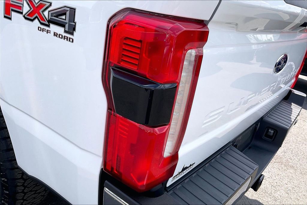 Used 2024 Ford F250 Lariat w/ Chrome Package AWD/4WD image 26