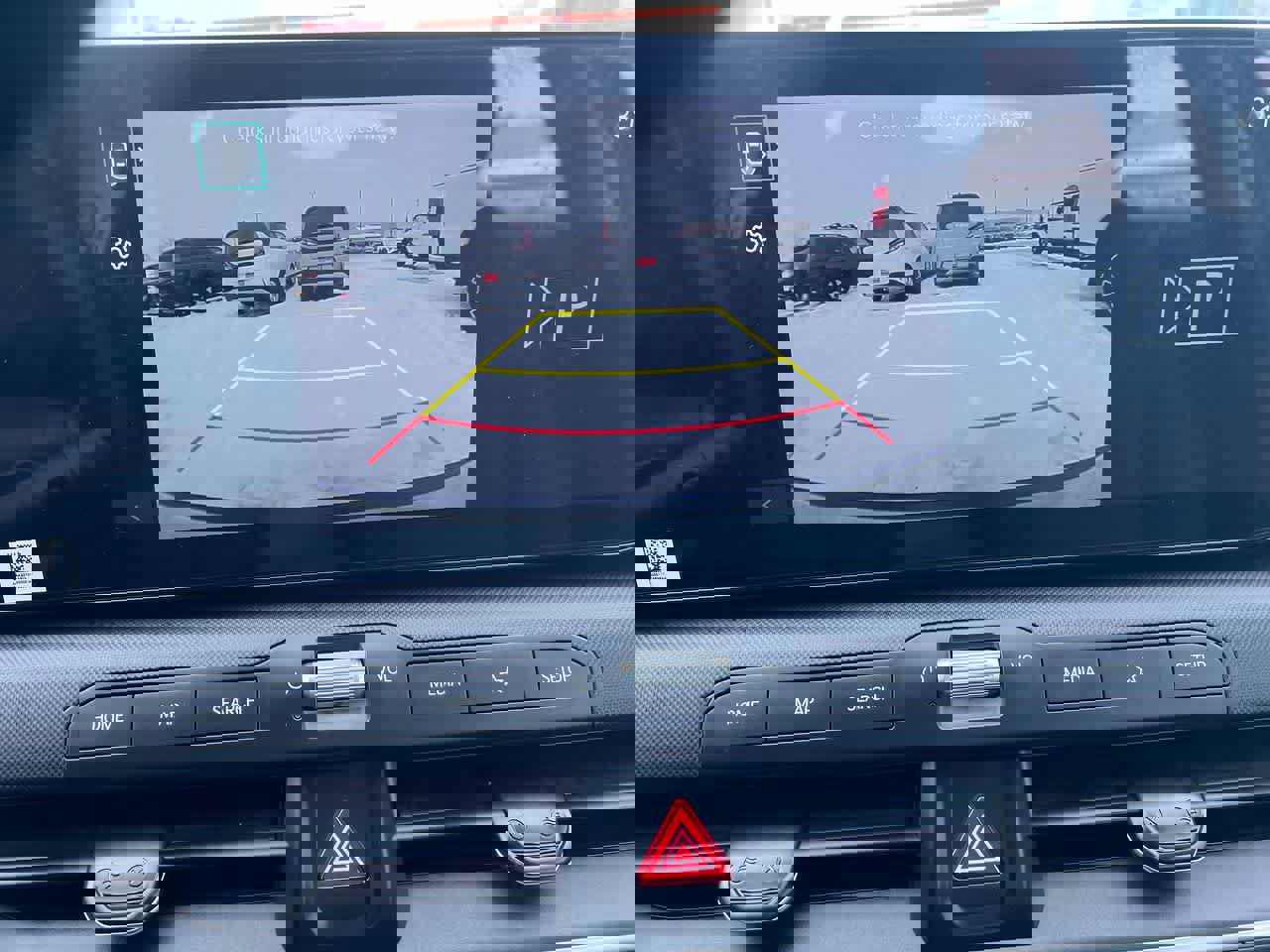 Used 2025 Kia K4 LXS image 17