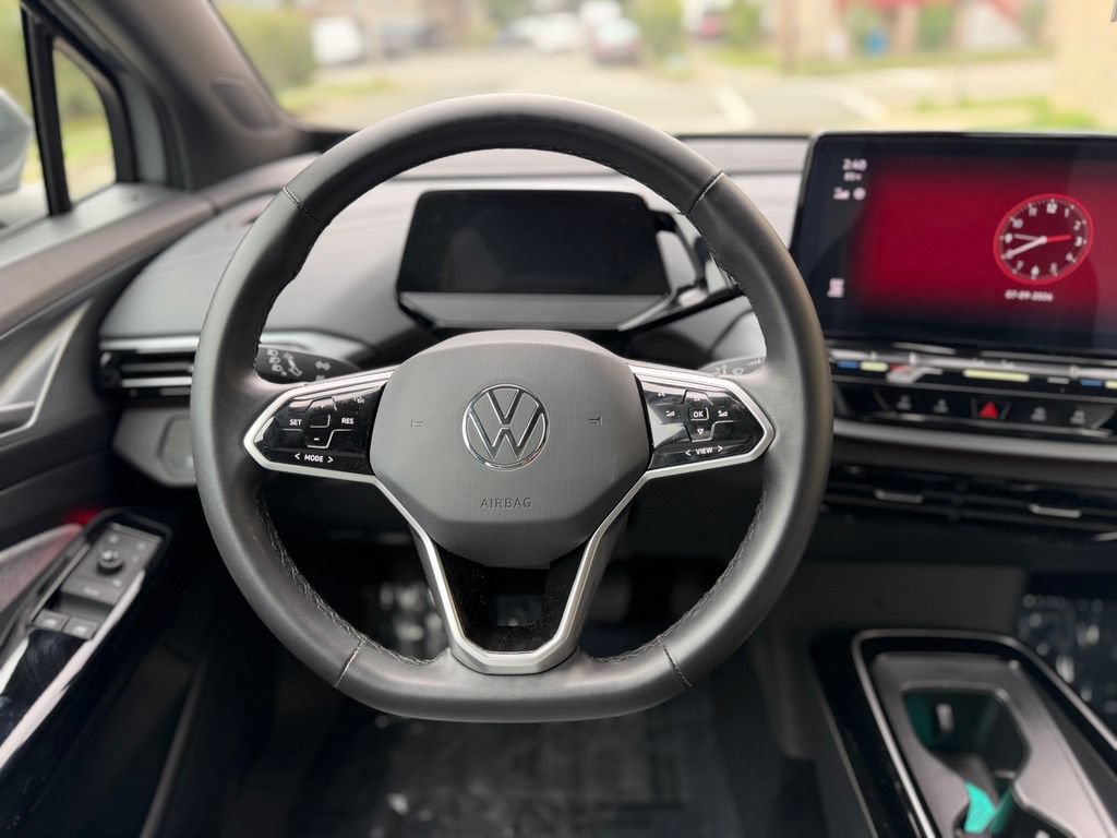 Used 2023 Volkswagen ID.4 Pro AWD/4WD image 27