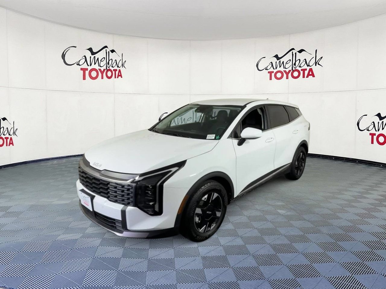 Used 2026 Kia Sportage LX FWD image 7