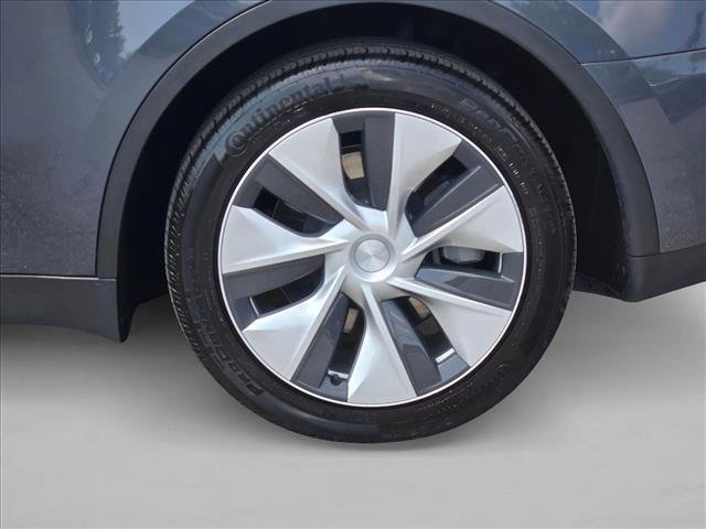 Used 2023 Tesla Model Y Long Range image 24