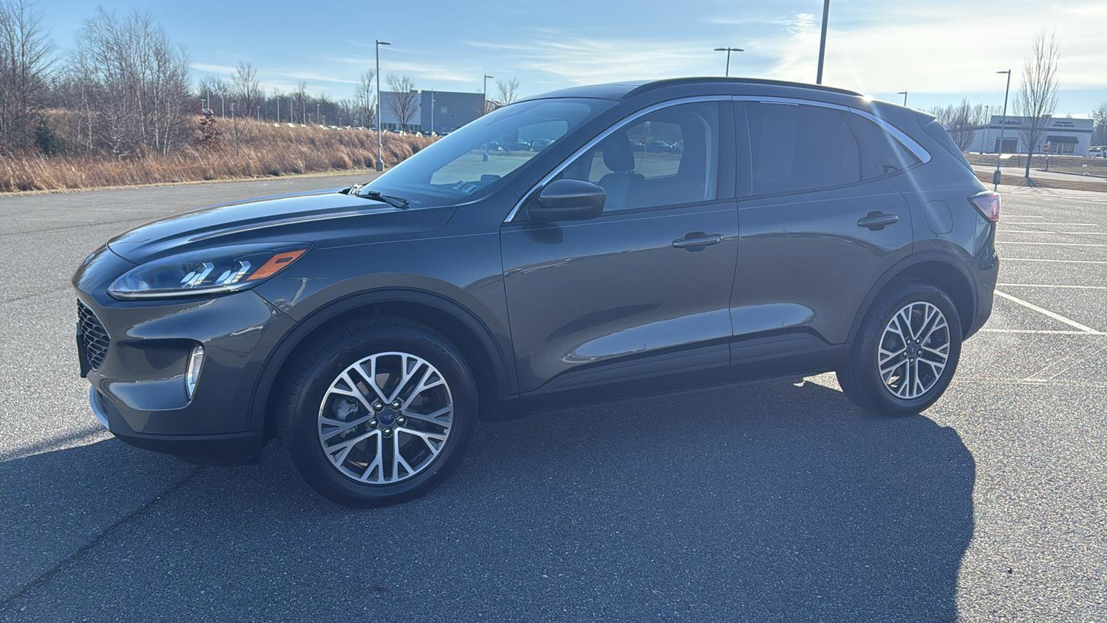 Used 2020 Ford Escape SEL image 13