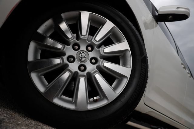 Used 2014 Toyota Sienna Limited w/ Limited Premium Package AWD/4WD image 33