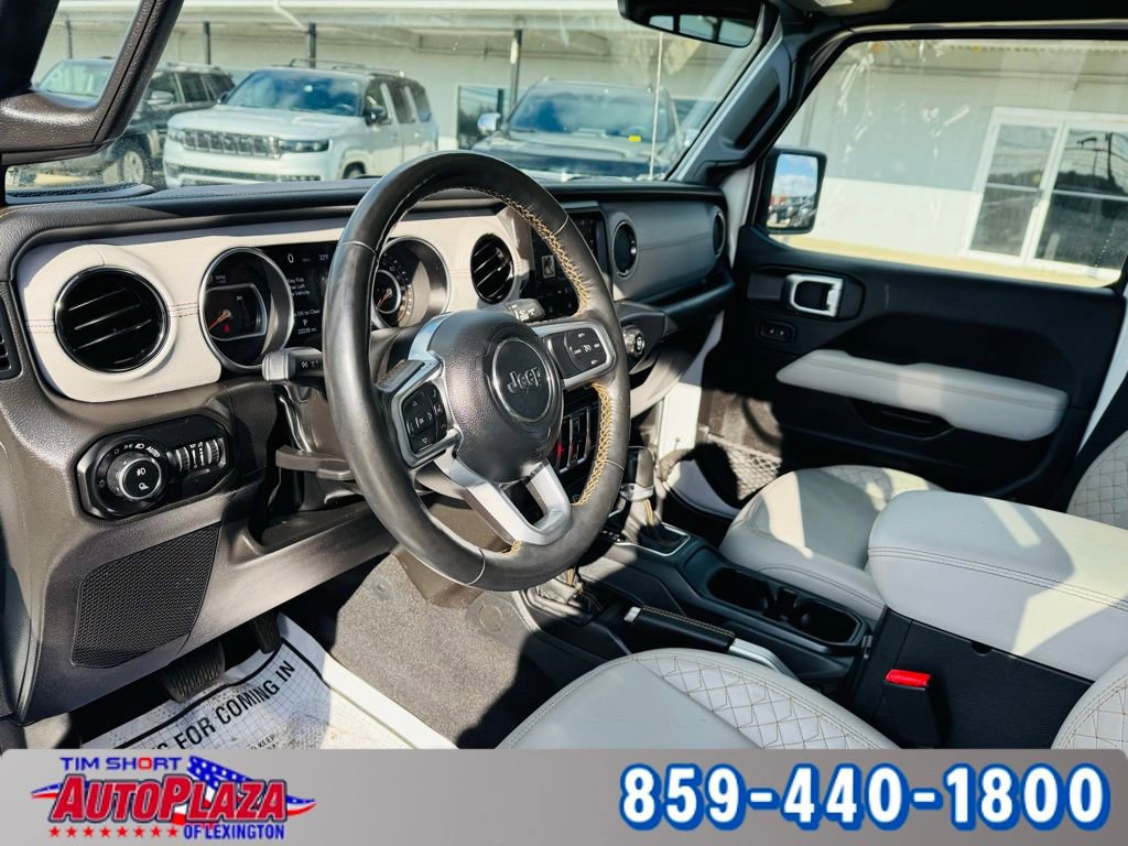 Used 2022 Jeep Gladiator Overland image 3