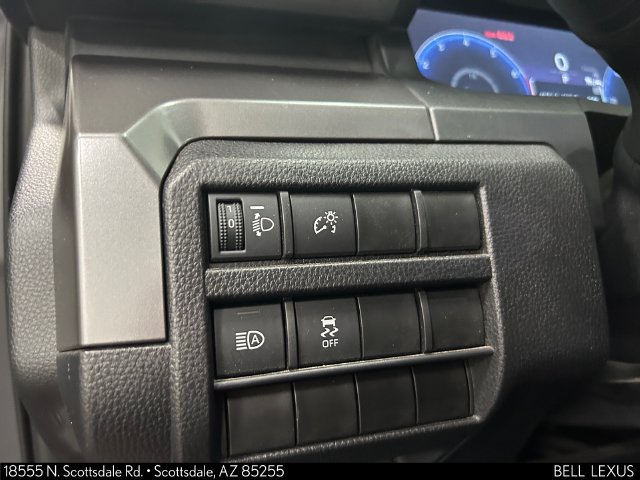 Used 2024 Toyota Tacoma TRD Sport AWD/4WD image 24