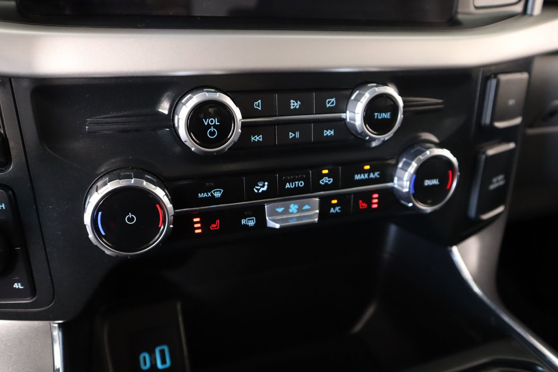 Used 2023 Ford F150 4x4 SuperCrew image 8