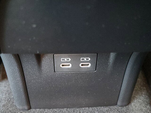 New 2026 Toyota Prius LE FWD image 30