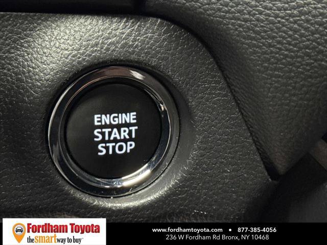 Certified 2025 Toyota RAV4 XLE AWD/4WD image 25