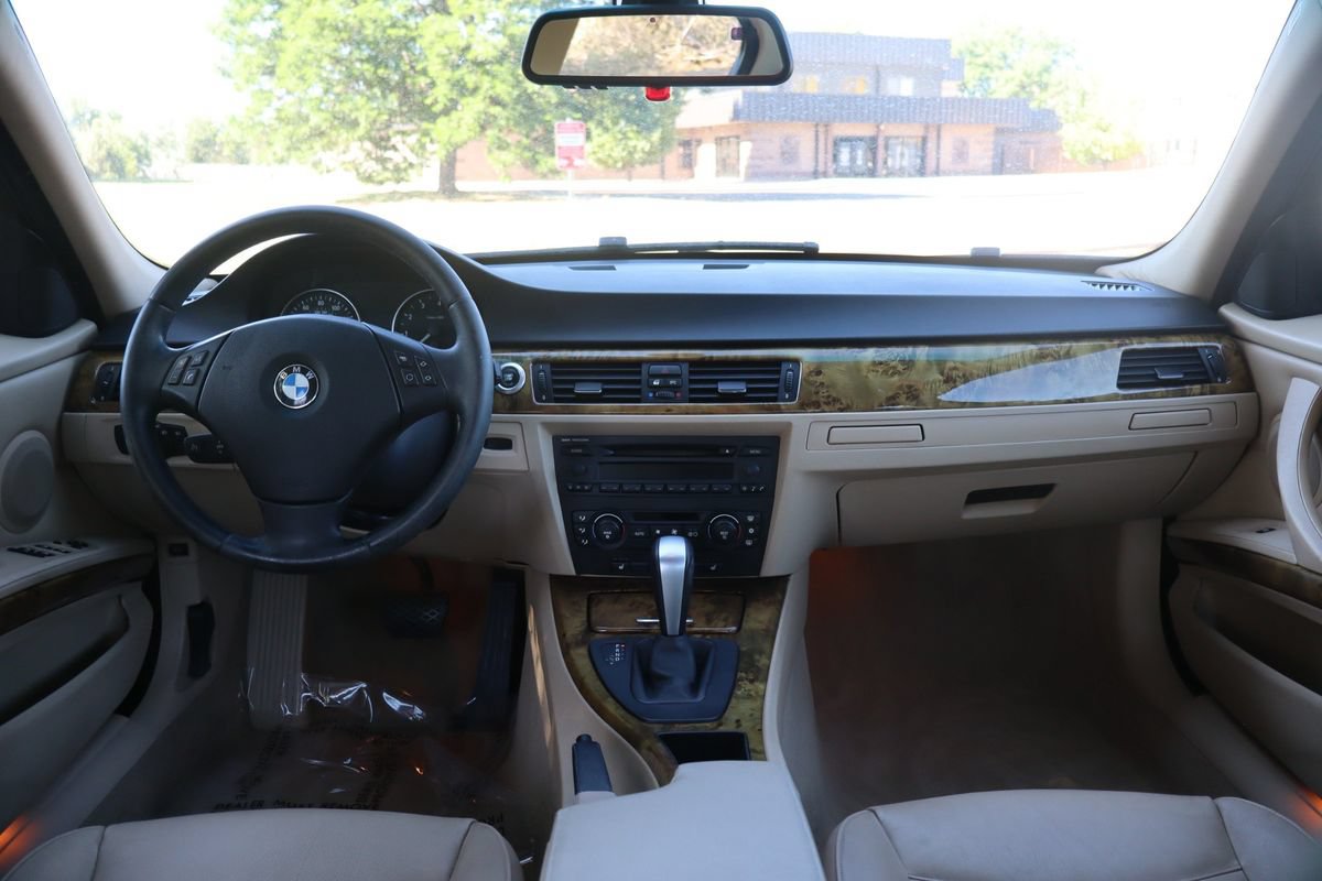 Used 2006 BMW 325xi Sedan AWD/4WD image 16
