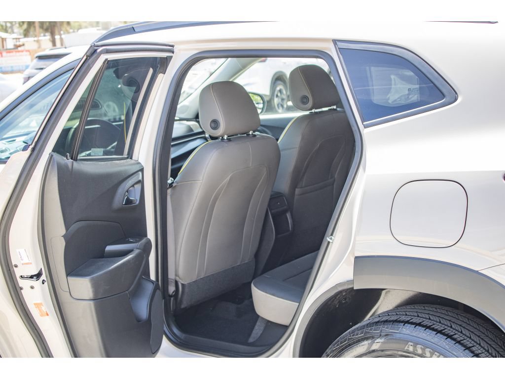 Used 2026 Chevrolet Trax ACTIV w/ Driver Confidence Package FWD image 14