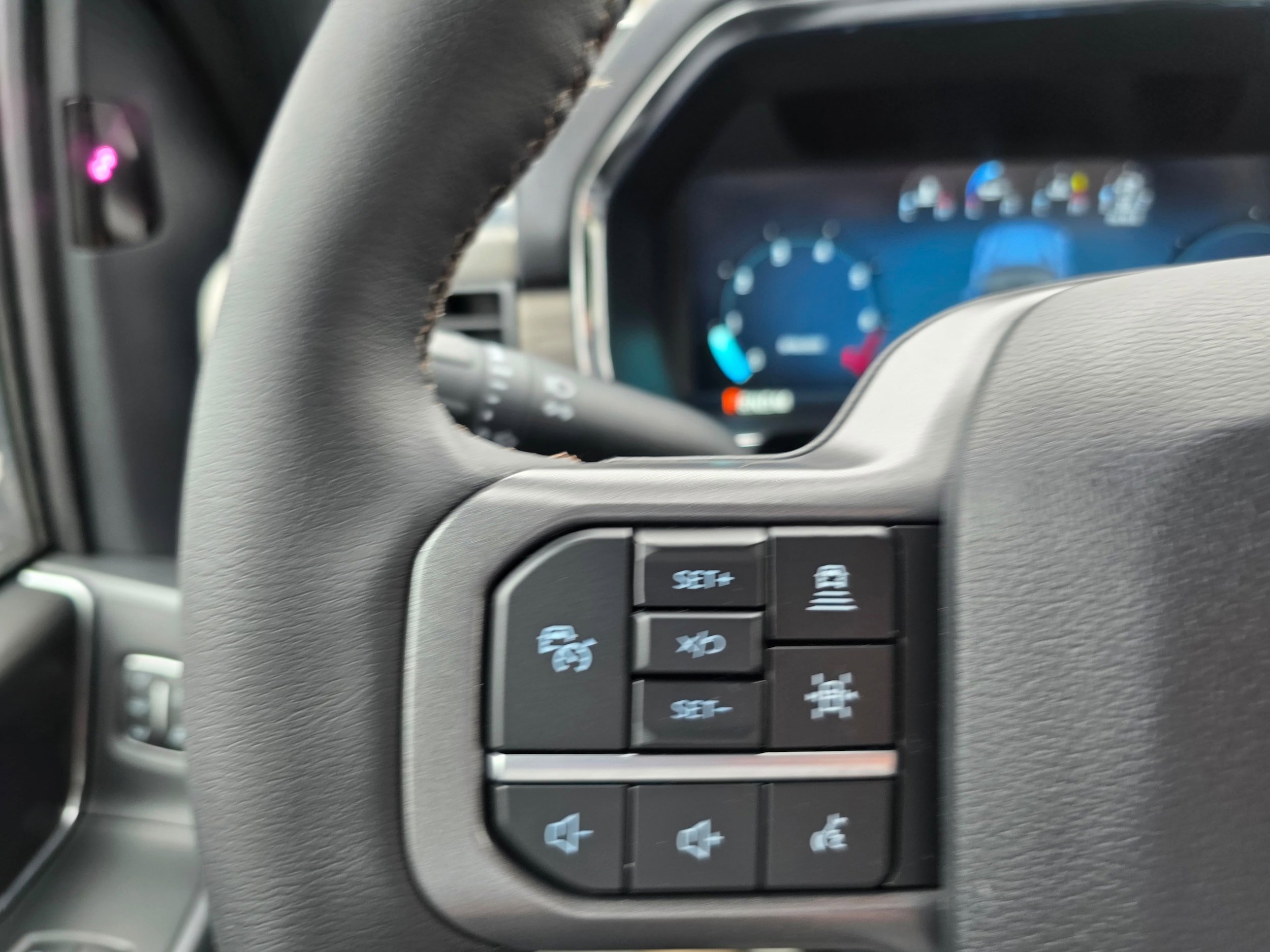 New 2026 Ford F150 Lariat w/ Equipment Group 502A High image 16