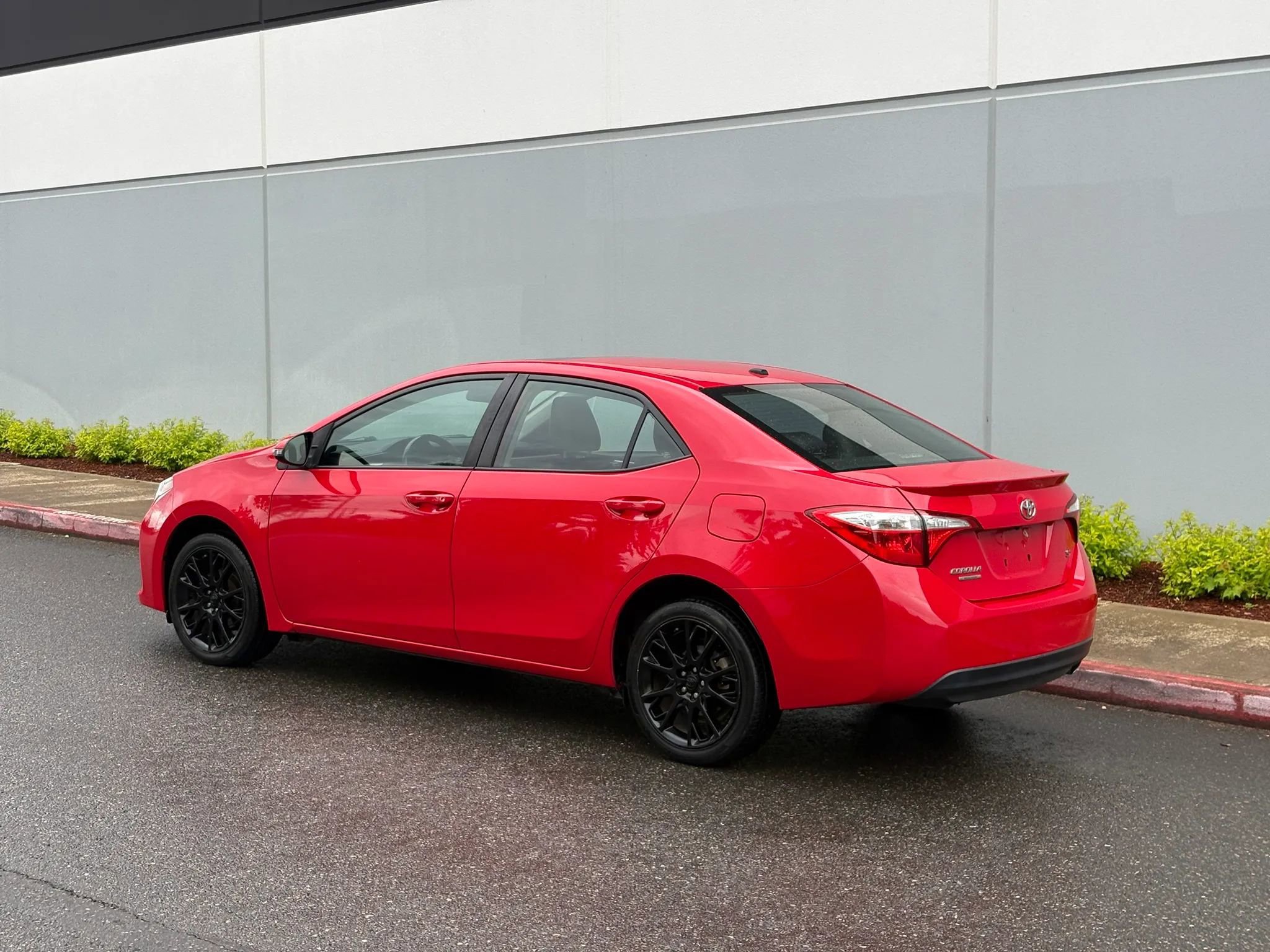 Used 2016 Toyota Corolla S Special Edition FWD image 4